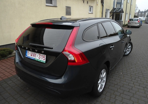 Volvo V60 cena 38600 przebieg: 263000, rok produkcji 2013 z Nowe małe 631